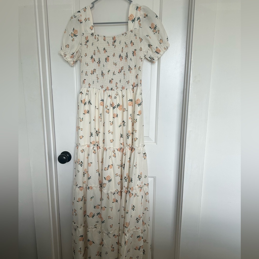 Cream colored maxi dress with flowers from petallush, size small, NEVER WORN